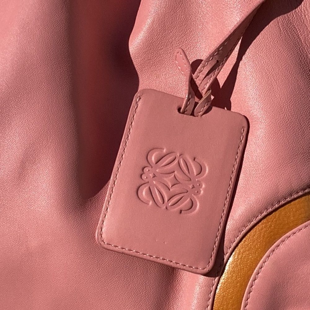 LOEWE ANAGRAM AUTHENTIC PINK SOFT LEATHER DRAW STRING SHOULDER HANDBAG - Picture 11 of 12